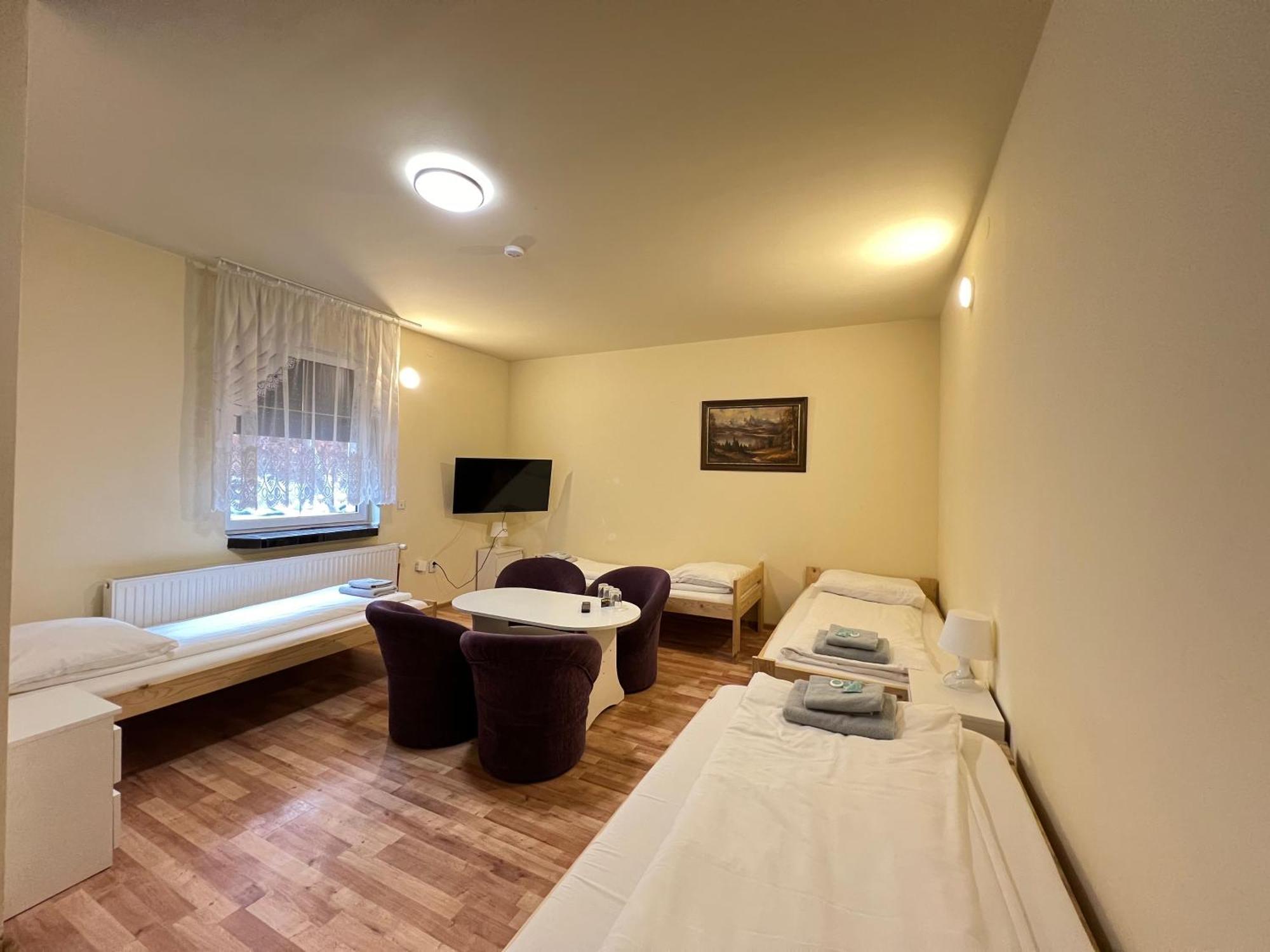 Etna - Hostel -Noclegi 热舒夫 外观 照片