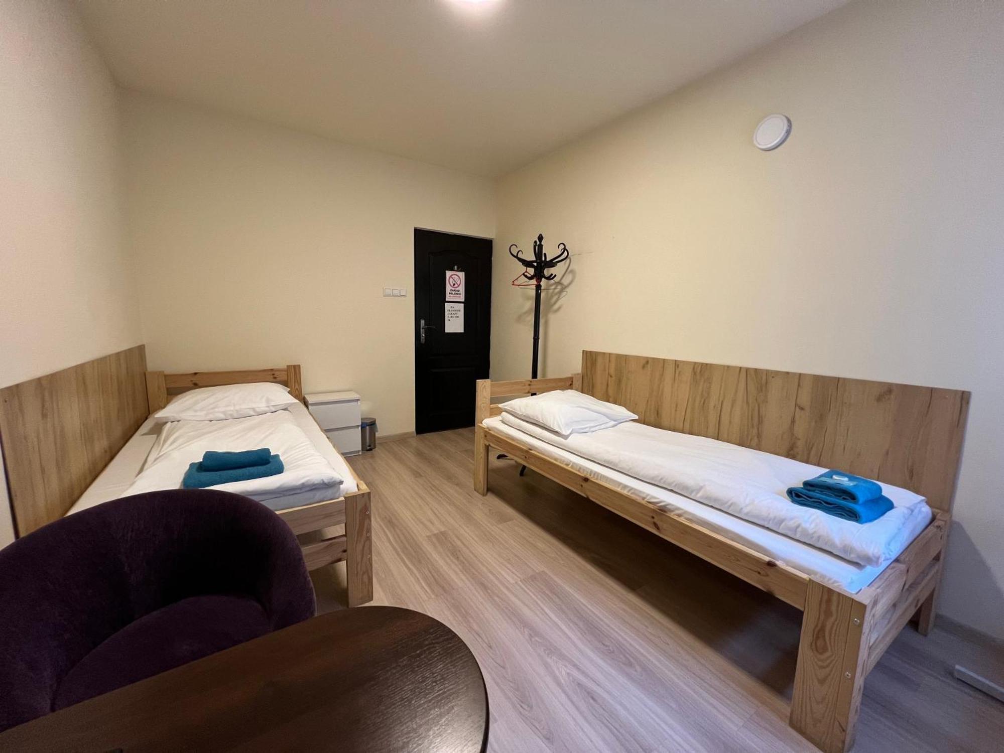 Etna - Hostel -Noclegi 热舒夫 外观 照片