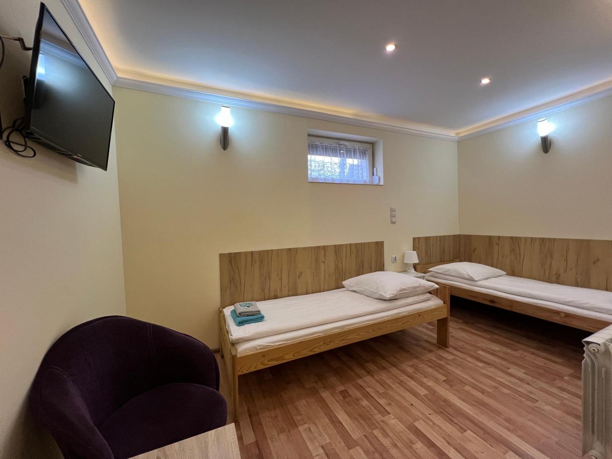 Etna - Hostel -Noclegi 热舒夫 外观 照片