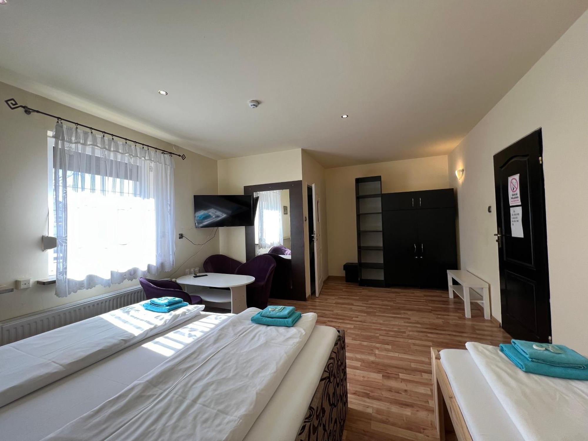 Etna - Hostel -Noclegi 热舒夫 外观 照片