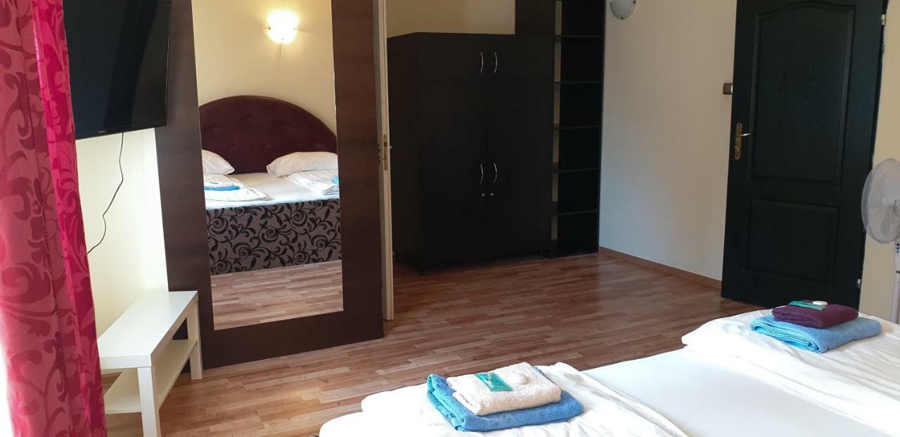 Etna - Hostel -Noclegi 热舒夫 外观 照片