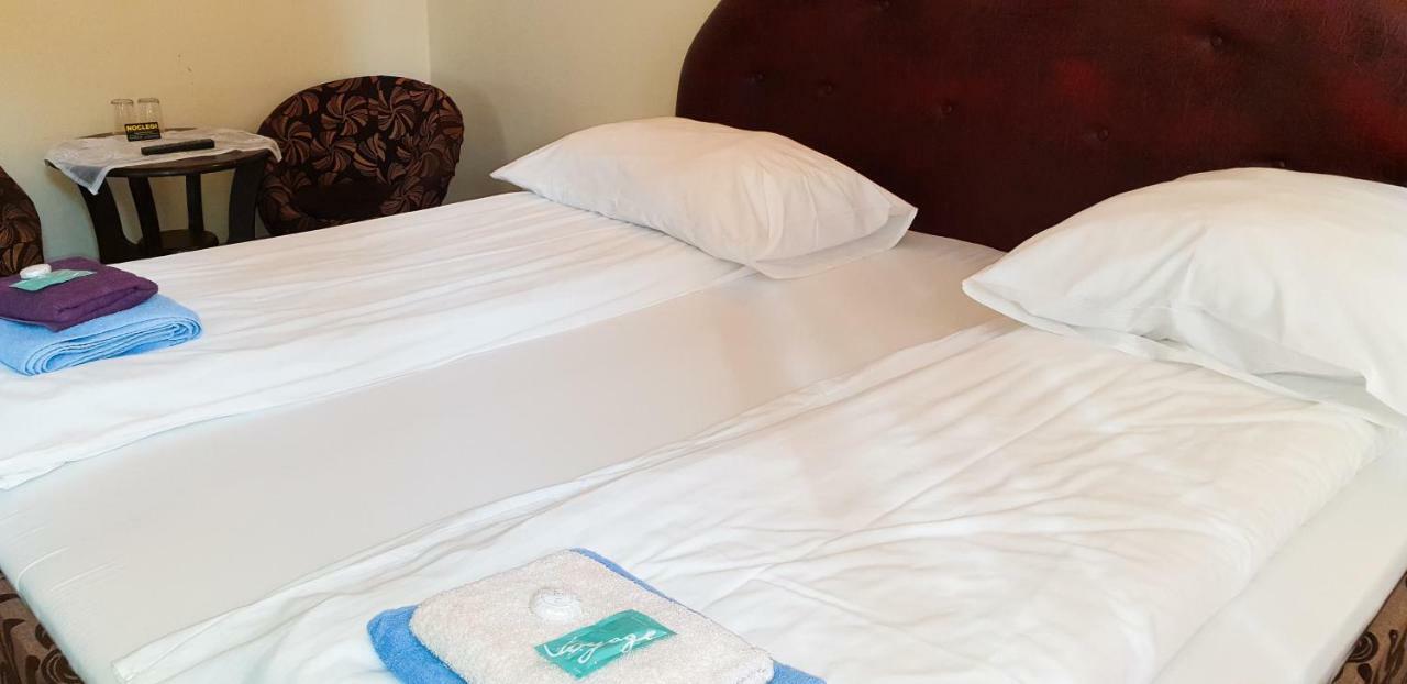 Etna - Hostel -Noclegi Rzeszow 24 Pokoje 外观 照片