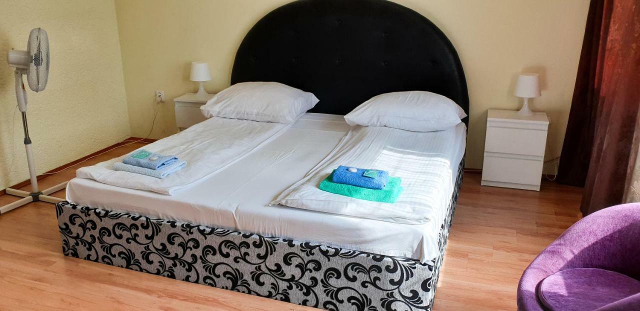 Etna - Hostel -Noclegi 热舒夫 外观 照片